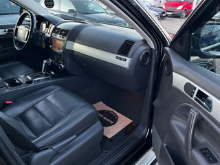 Volkswagen Touareg foto 8