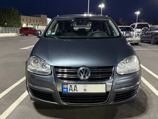 Volkswagen Jetta foto 2