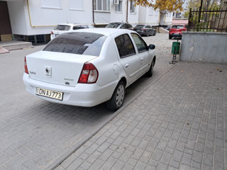 Renault Megane foto 2