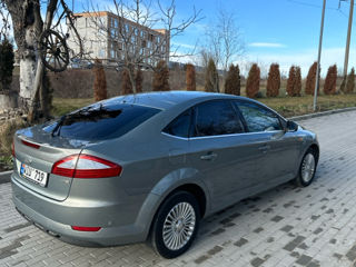 Ford Mondeo foto 4