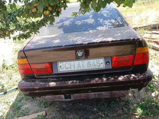 BMW 5 Series foto 1