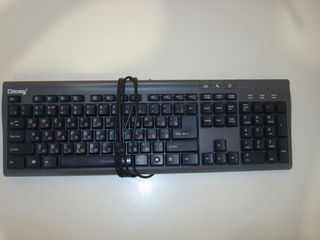 Se vinde tastatură  folosita, la detalii foto 1