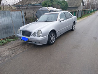 Mercedes E-Class