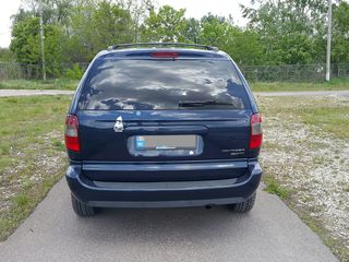 Chrysler Voyager foto 7