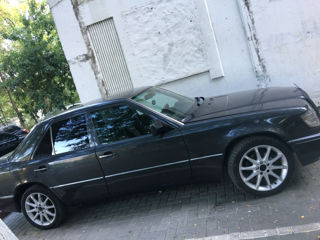 Mercedes Series (W124) foto 4