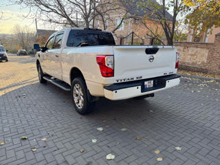 Nissan Titan foto 3