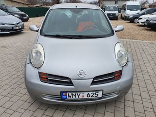 Nissan Micra foto 2