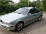 BMW 5 Series foto 4