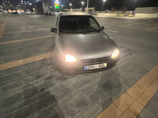 Opel Corsa foto 2