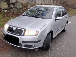 Skoda Fabia foto 2