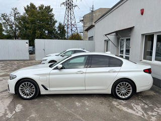 BMW 5 Series foto 3