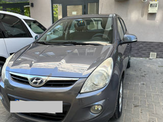 Hyundai i20 foto 1