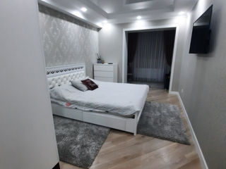 Apartament cu 3 camere, 100 m², Centru, Ungheni foto 3