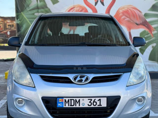 Hyundai i20 foto 1