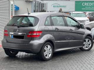 Mercedes B-Class foto 3