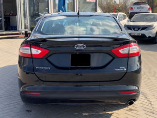 Ford Fusion foto 7