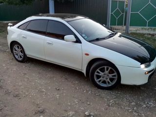 Mazda 323 foto 4