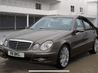 Mercedes E-Class foto 1