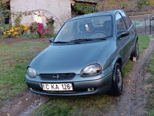 Opel Corsa foto 2