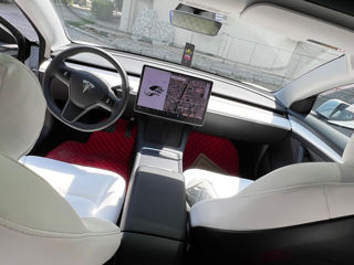 Tesla Model 3 foto 6