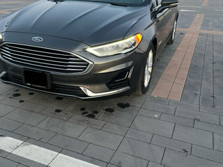 Ford Fusion foto 2