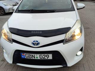 Toyota Yaris foto 8