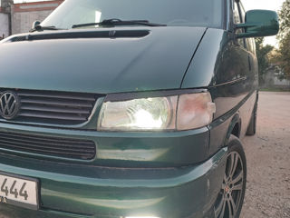 Volkswagen Caravelle