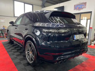 Porsche Cayenne foto 4