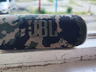 Продам JBL Flip 6