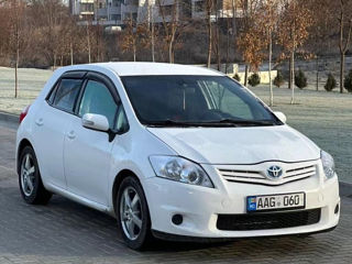 Toyota Auris foto 2