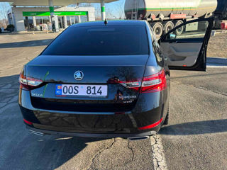 Skoda Superb foto 5