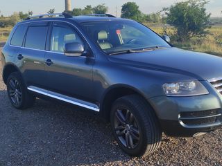 Volkswagen Touareg foto 3