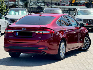 Ford Fusion foto 4