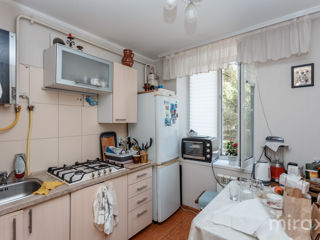 Apartament cu 2 camere, 42 m², Râșcani, Chișinău foto 3