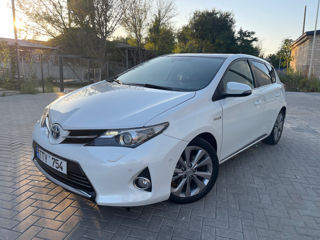 Toyota Auris foto 1