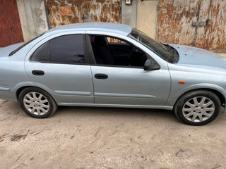 Nissan Almera foto 3