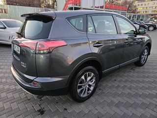 Toyota Rav 4 foto 4