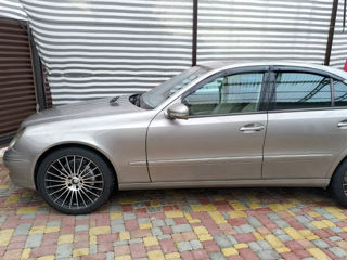 Mercedes E-Class