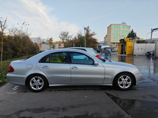 Mercedes E-Class foto 2