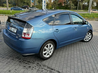 Toyota Prius foto 2