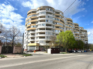 Apartament cu 3 camere, 155 m², Ciocana, Chișinău foto 12