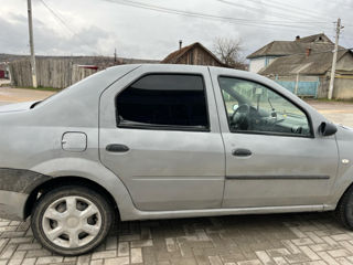 Dacia Logan foto 4