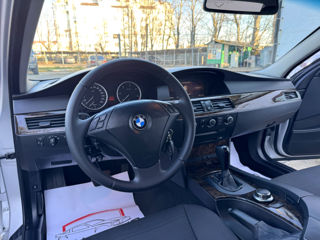 BMW 5 Series foto 7