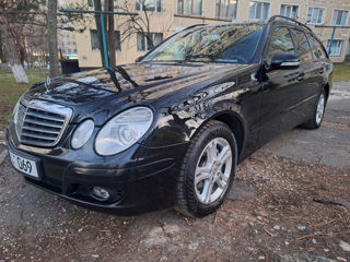 Mercedes E-Class foto 2