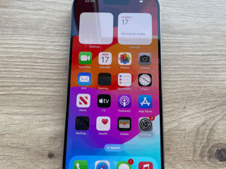 iPhone 15 Pro 128 GB Natural Titanium foto 1