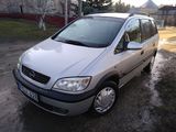 Opel Zafira foto 1