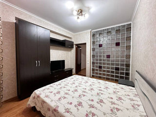 Apartament cu 1 cameră, 54 m², Buiucani, Chișinău foto 3