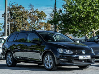 Volkswagen Golf foto 1