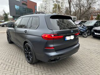 BMW X7 foto 4