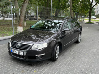 Volkswagen Passat foto 3